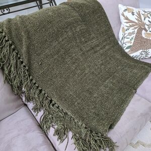 Kennebunk Home Cozy Olive Green Throw Blanket. Approx 66" x 50"